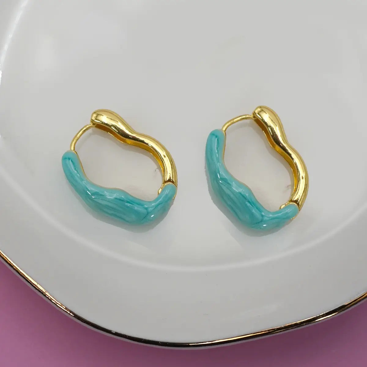Oval Edge Hoop