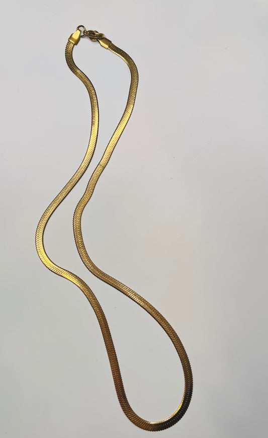 Luxe Gold Herringbone Necklace - 20"